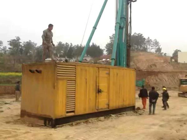 三原如何判断水冷式机油散热器密封件是否需要更换？